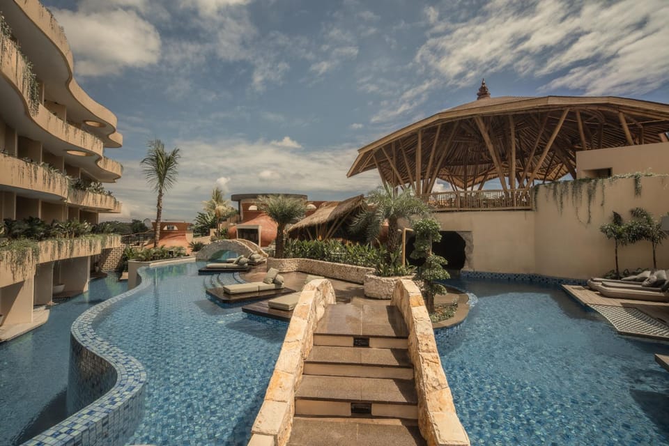 Pool view, Swimming pool, Swimming pool