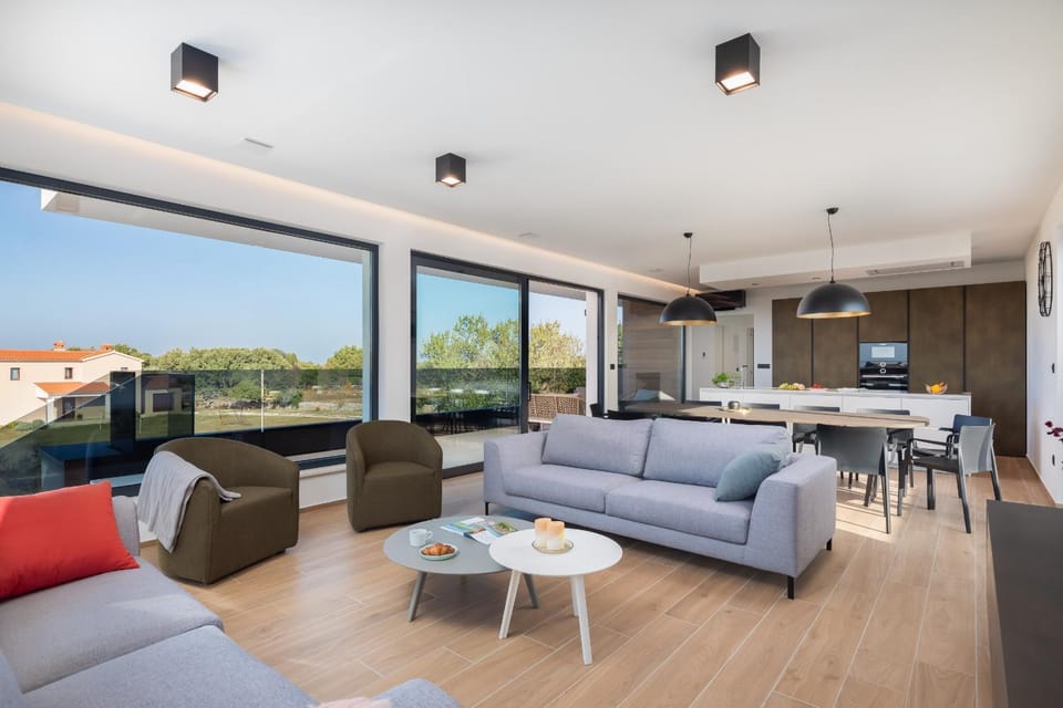 Communal lounge/ TV room, Living room