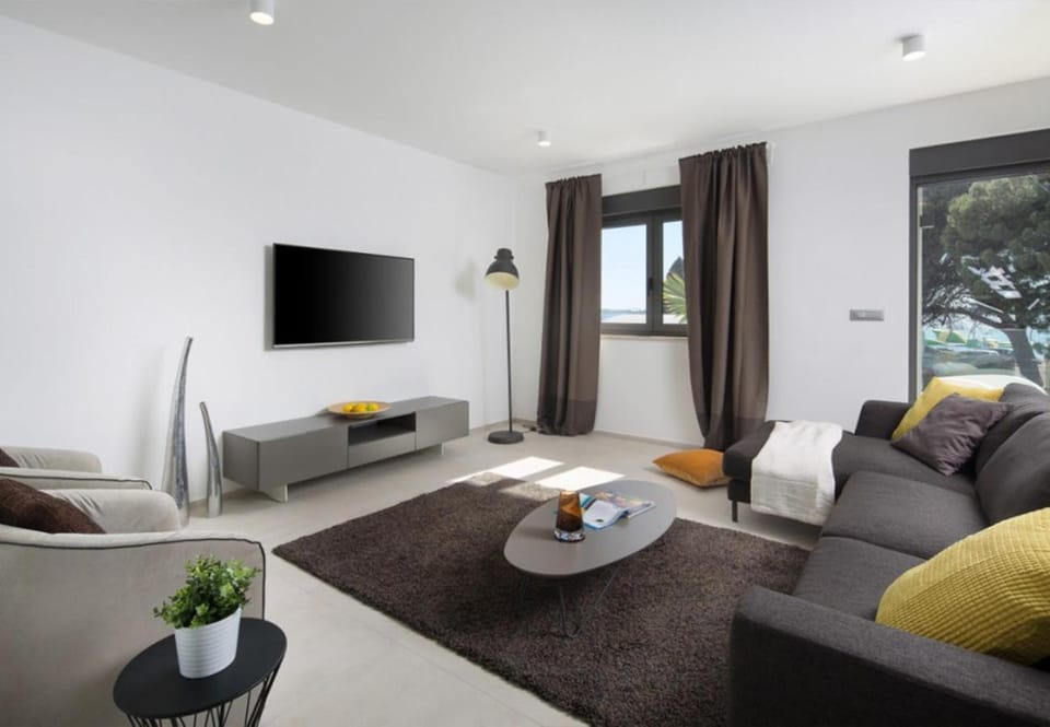 Vivi Rent Fasana - Penthouse 4 Apartment in Fažana