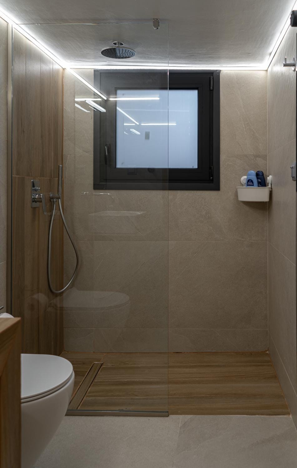 MaxBlue 3 Apartment in Pireas