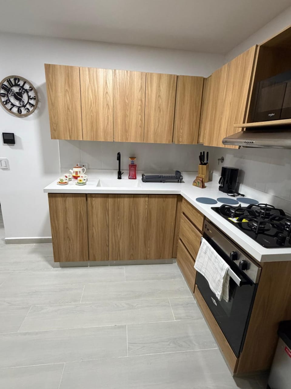 Kitchen or kitchenette