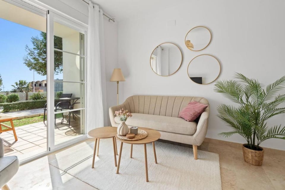 Day, Garden, View (from property/room), Balcony/Terrace, Seating area, Garden view