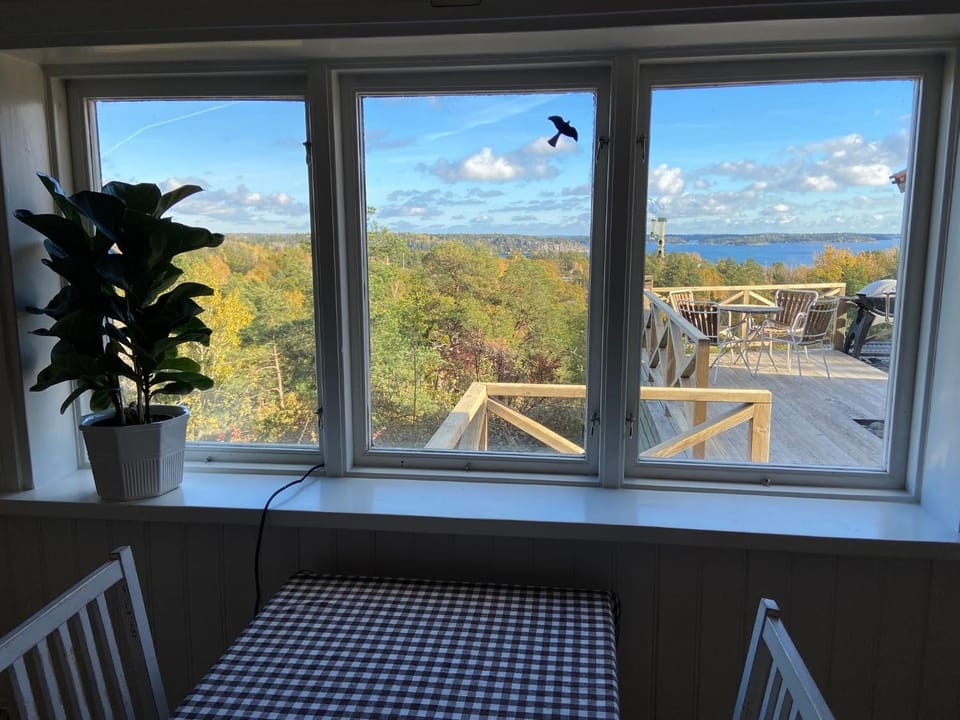 View (from property/room), Dining area, kitchen