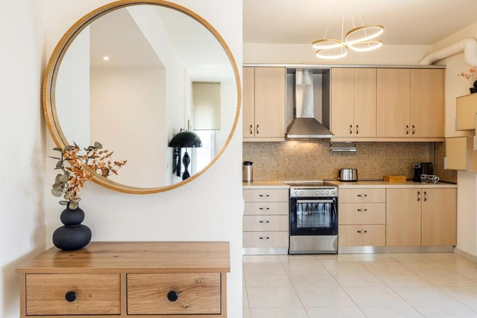 3 Bedroom Spacious & Modern Apartment with Patio Apartment in Heraklion