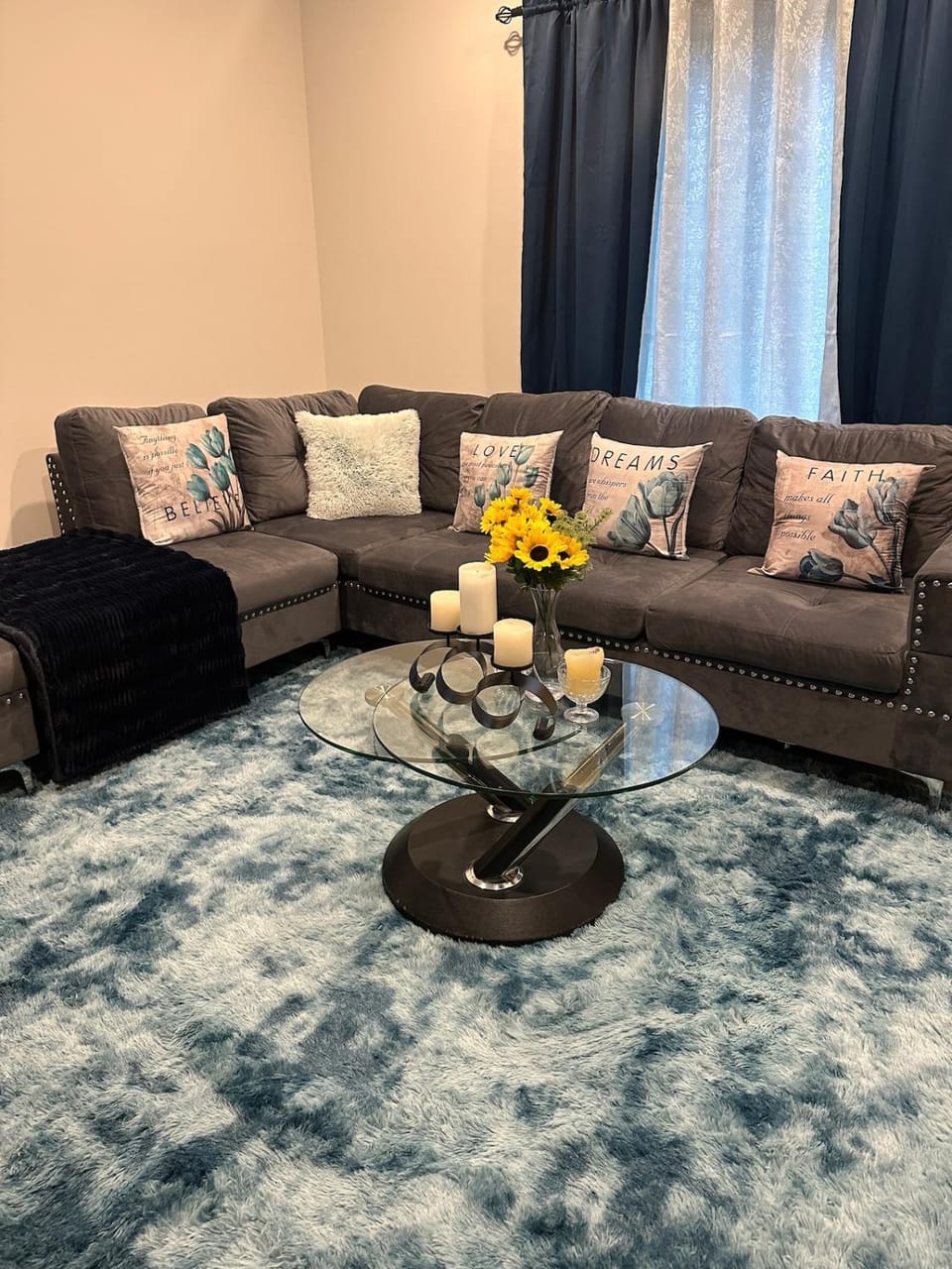 Spacious Modern Niagara Getaway 3BR Vacation Home Apartment in Saint Catharines