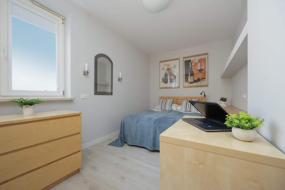 Bed, Photo of the whole room, Bedroom, pet friendly