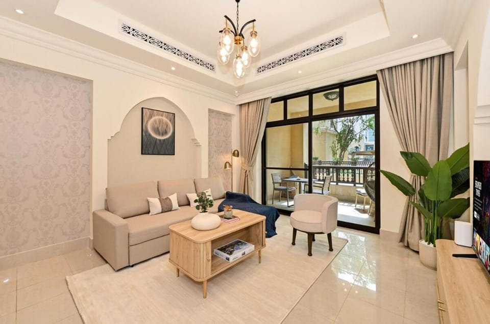 2BR Old Town, Walk to Dubai Mall Burj View Apartment in Dubai