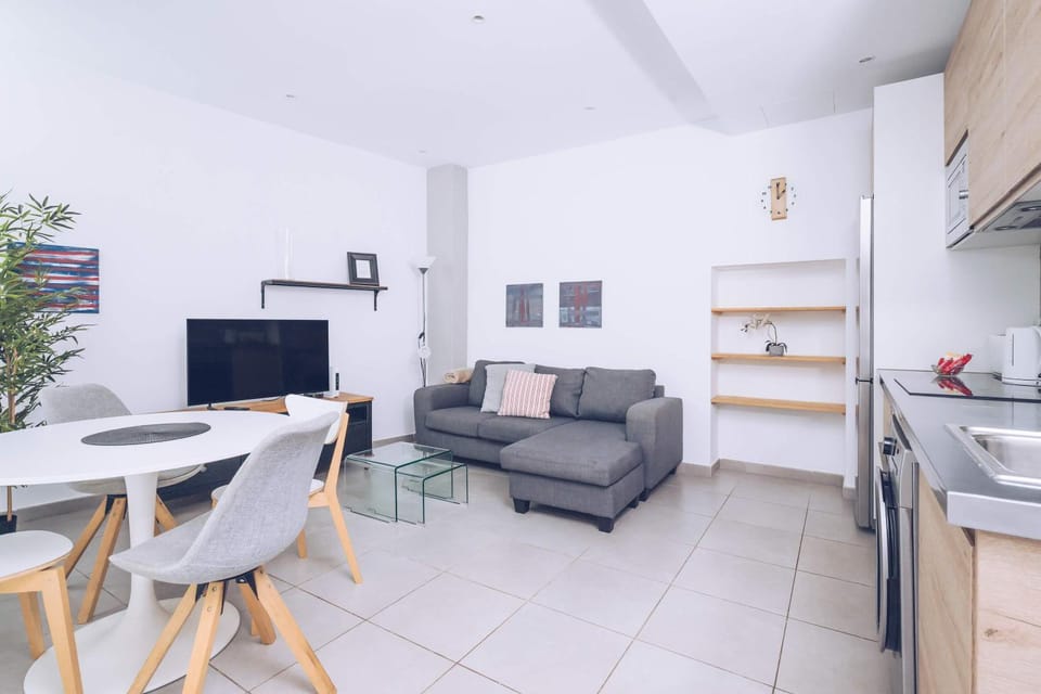 Welcome to The Nook Paradise 1 Bedroom Bliss Apartment in Gibraltar