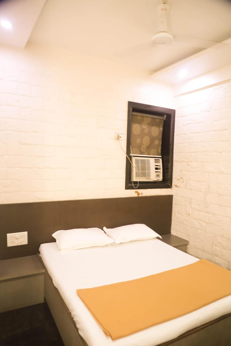 Hotel Maharaja Hotel in Thane