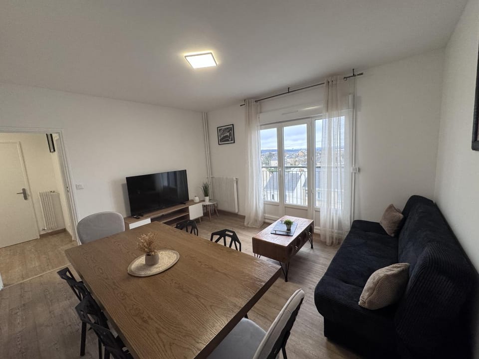 Communal lounge/ TV room, Living room