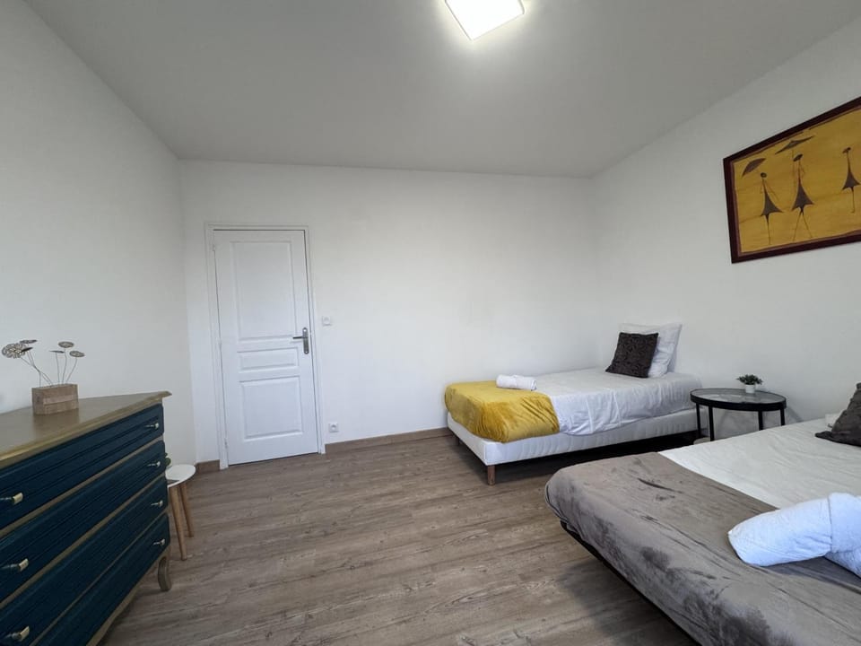 Bed, Bedroom