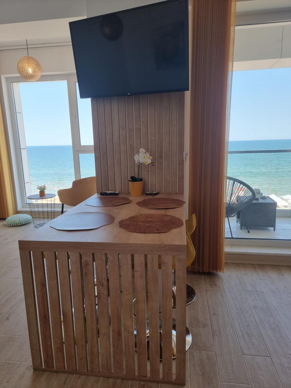 Blue Sky Alezzi Infinity- Endless Summer Apartment in Constanța County