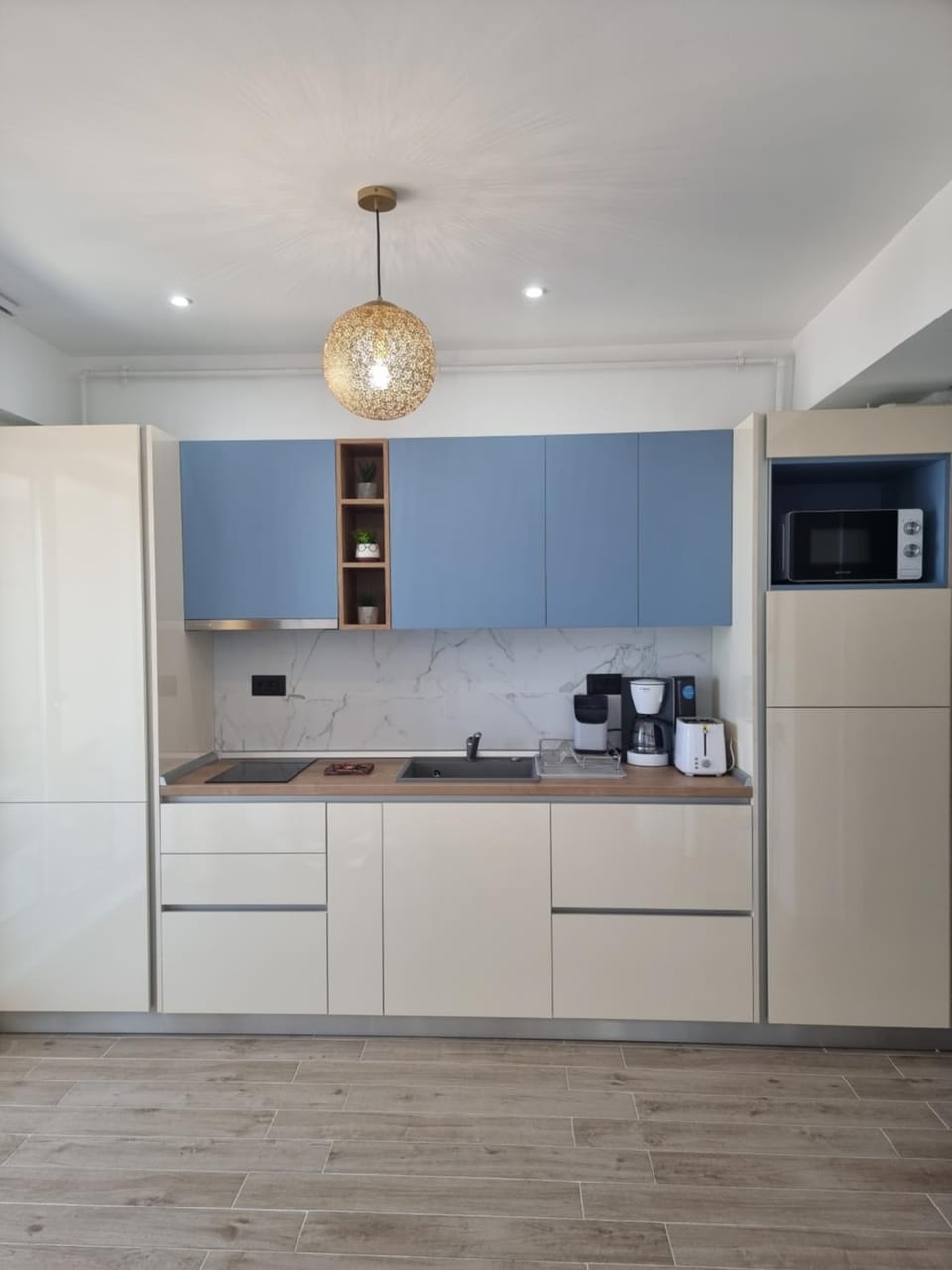 Blue Sky Alezzi Infinity- Endless Summer Apartment in Constanța County