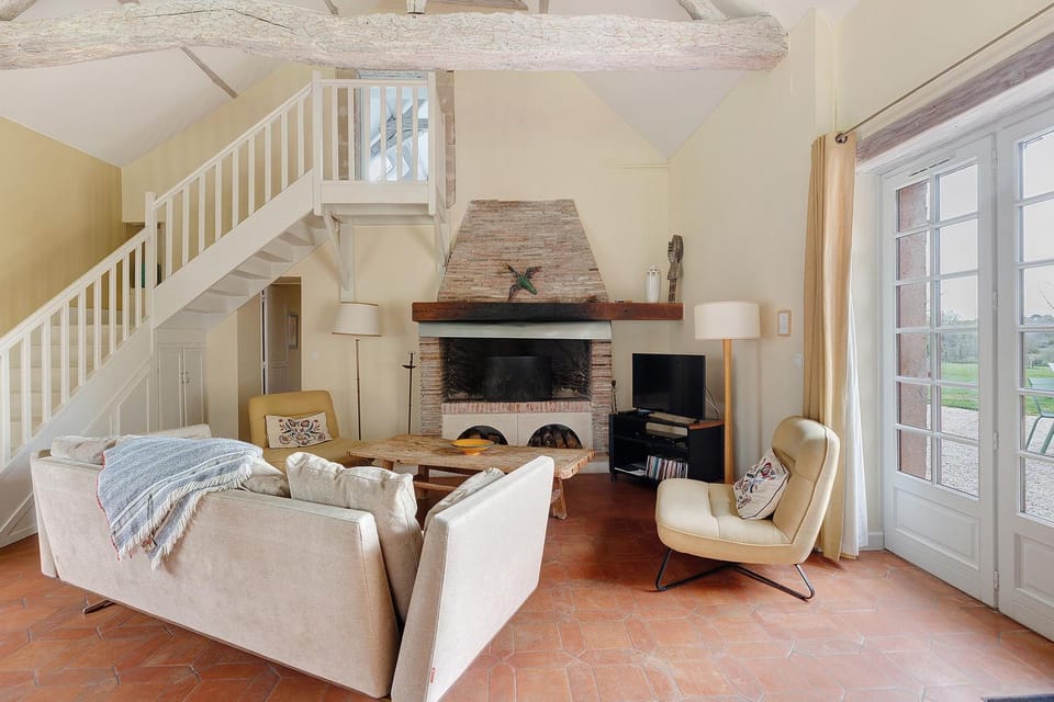 Property building, Living room
