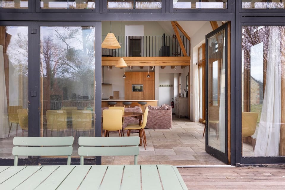 Property building, Living room