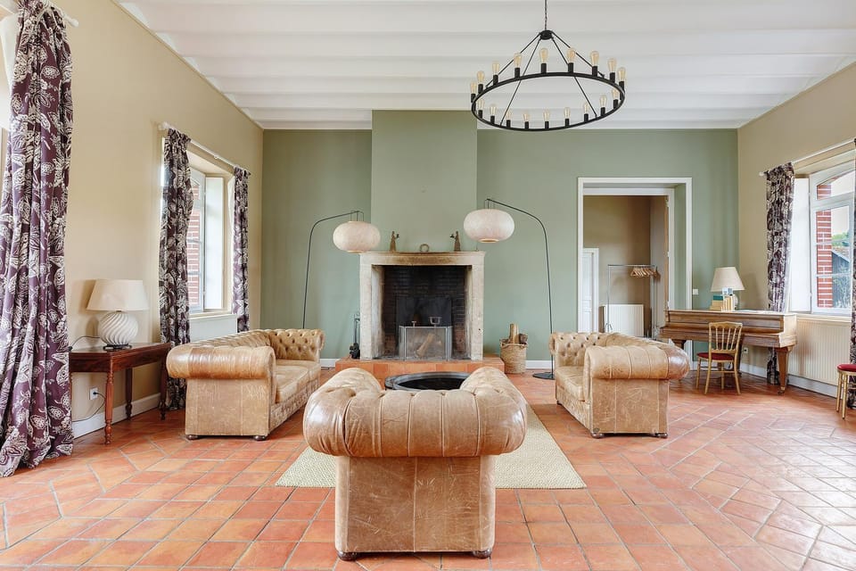 Property building, Living room