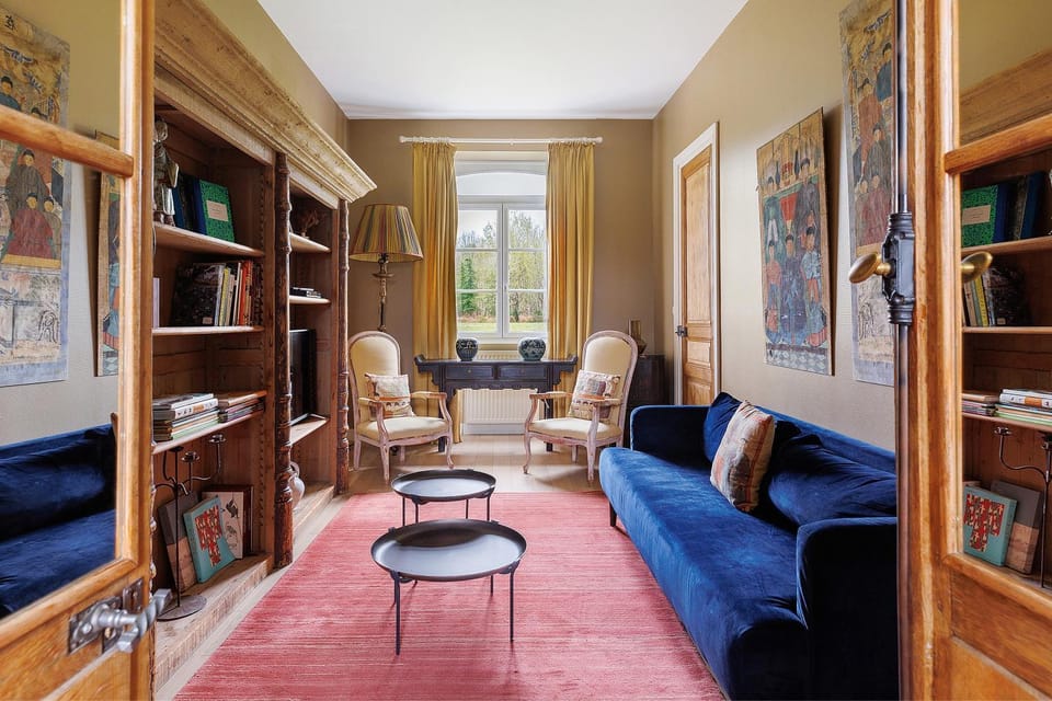 Property building, Living room