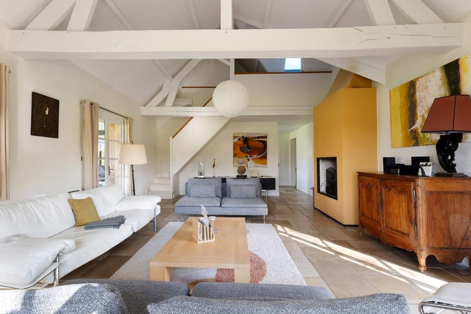 Property building, Living room