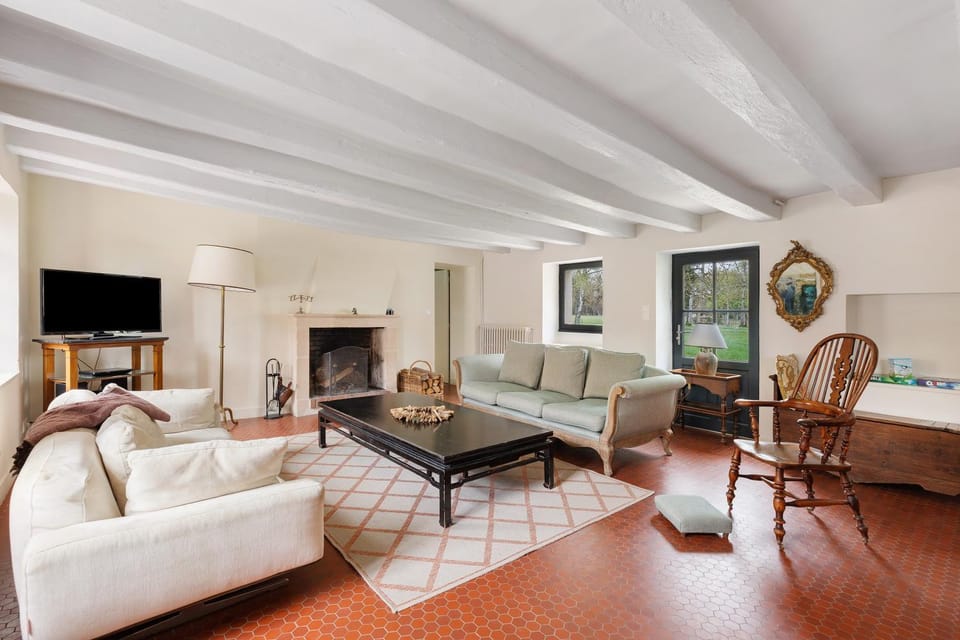 Property building, Living room