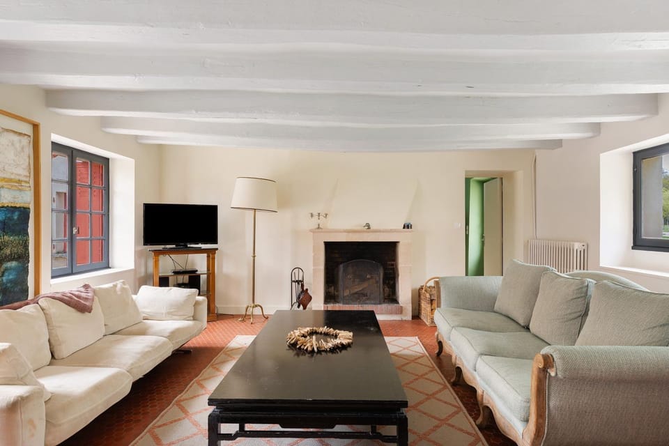 Property building, Living room
