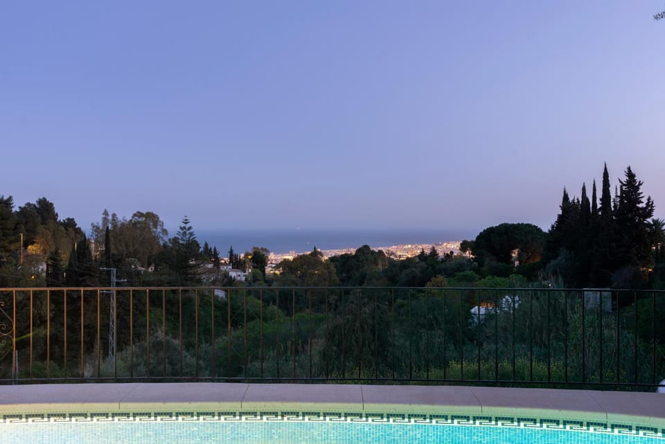 Gorgeous villa with pool Villa in Mijas