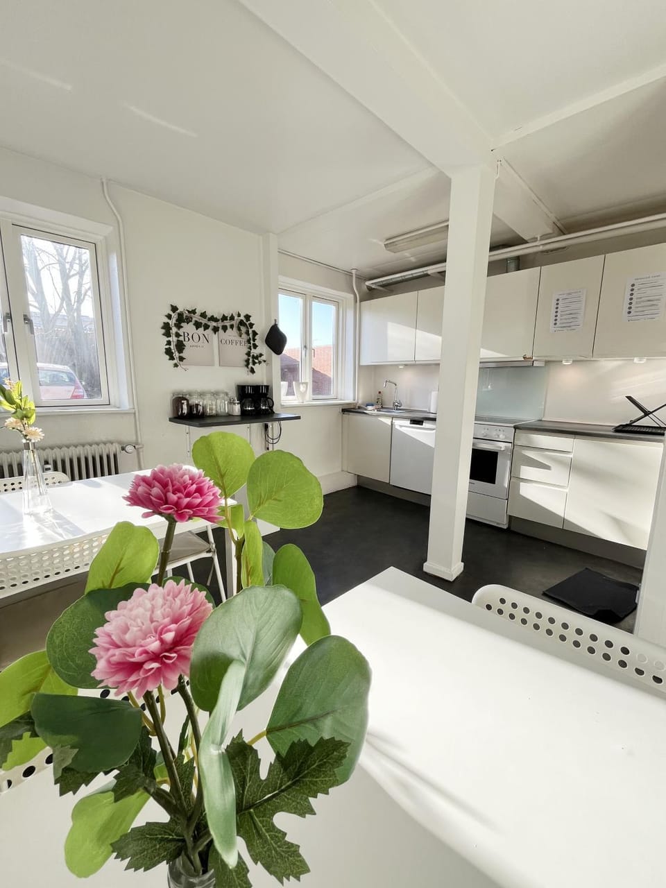 Central Large Double Room with free parking House in Aalborg