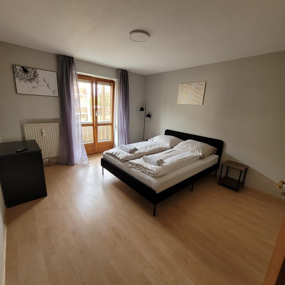 Moderne 2 Zimmer Appartement Apartment in Straubing