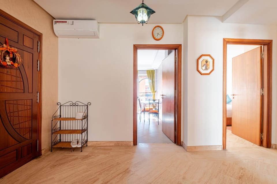 wardrobe, air conditioner