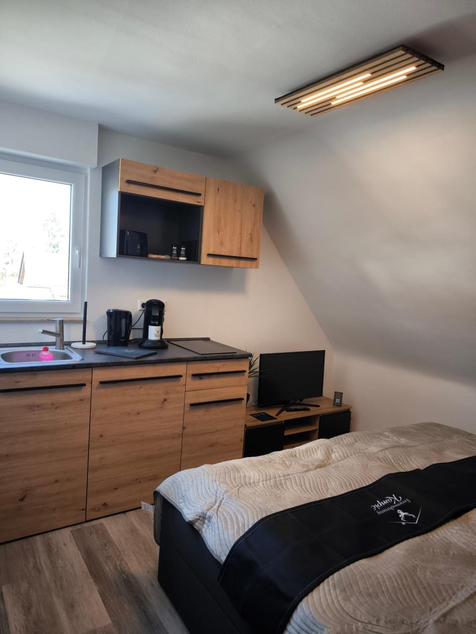 TV and multimedia, toaster, kitchen