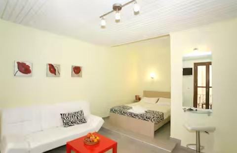 Living room, Bedroom