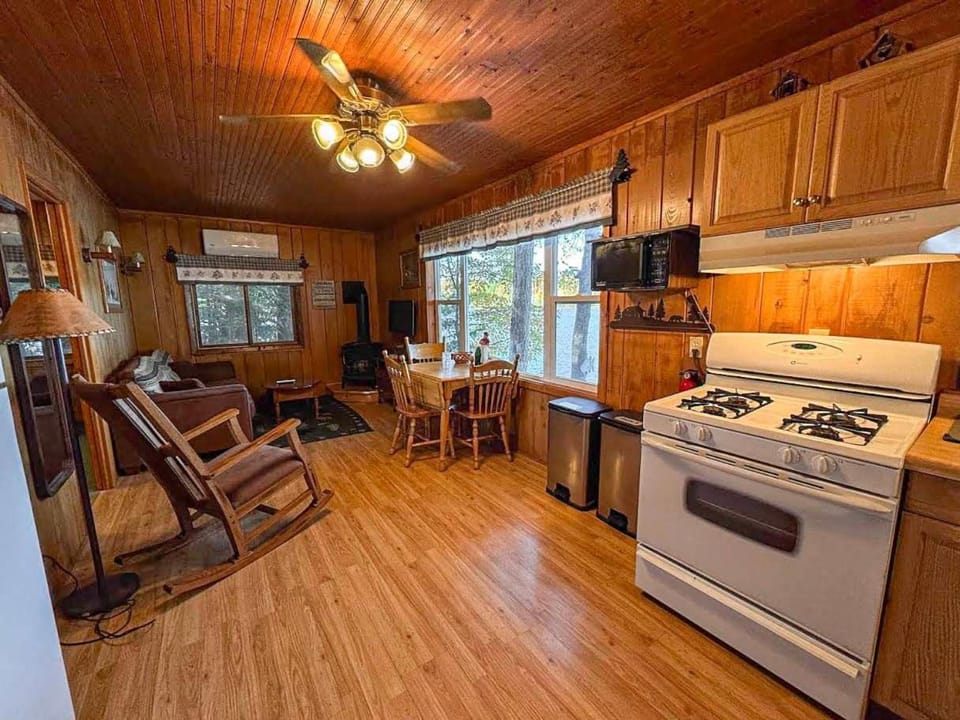 Kitchen or kitchenette, kitchen