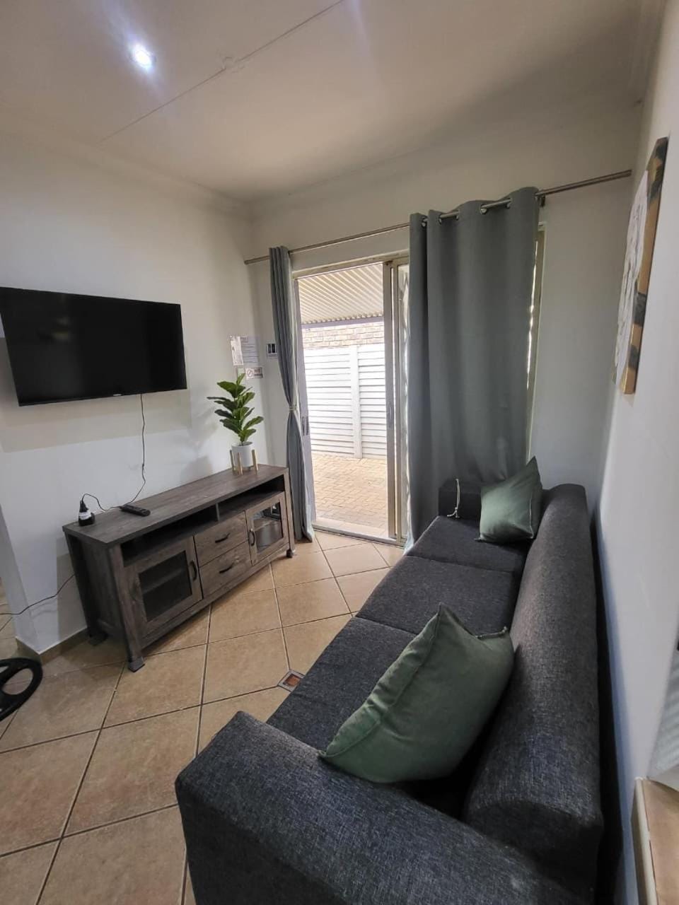 Waverley Pumpkin House Self Catering Unit 4 Apartment in Pretoria