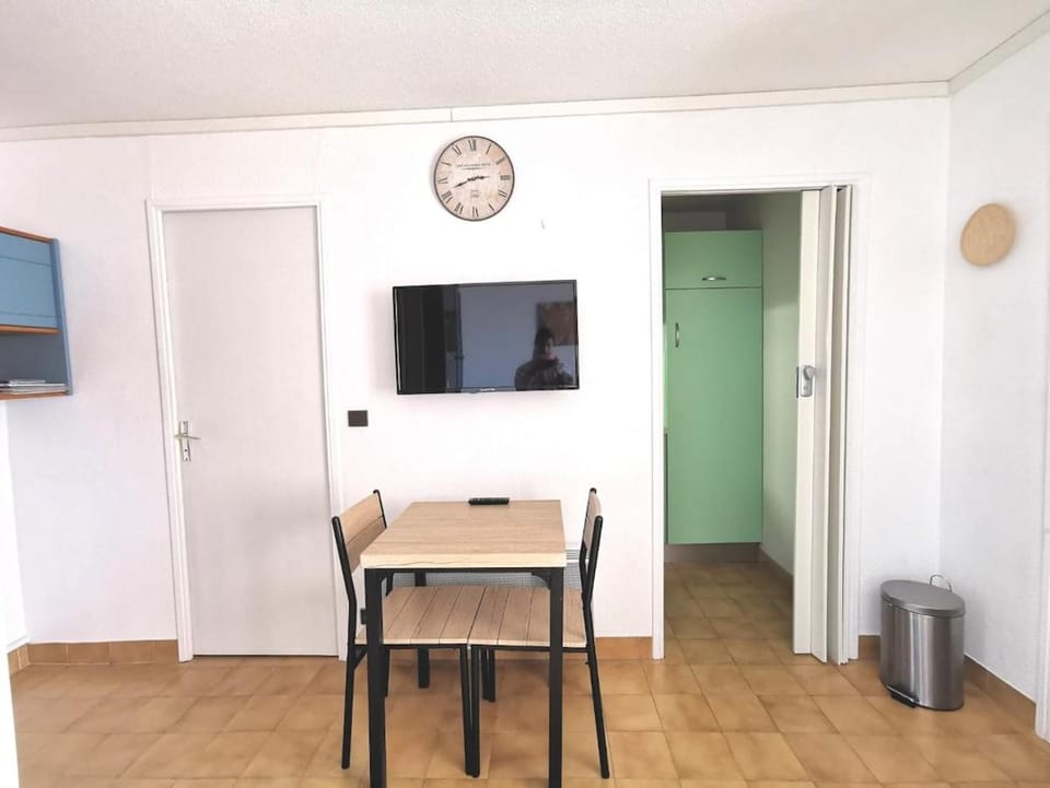 Le Cosy Haven - Tout à pied - Vue Mer - Commerces et plages - Détente Apartment in Fréjus