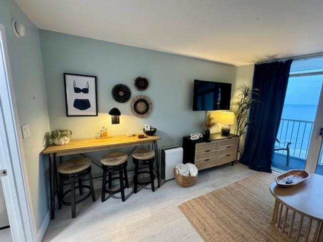 Dining area, internet