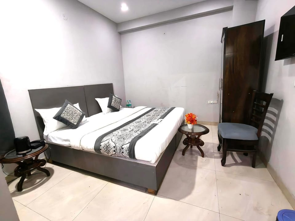 Hotel White Rooms ' Delhi Near isbt kasmiri gate Hotel in New Delhi