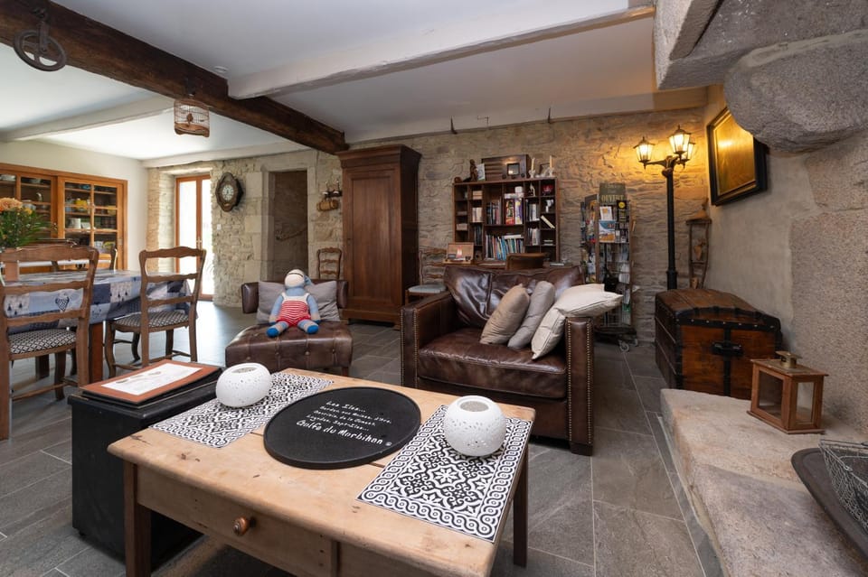 Maison D'hôtes De Calzac Moulin - Bed and Breakfast in Brittany