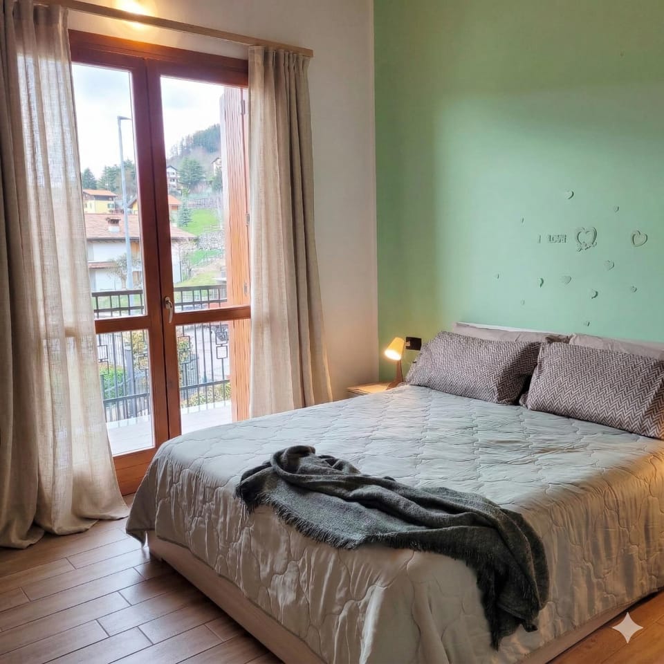 Casa Gioia Alpina Mountain Lake Iseo Hospitality Apartment in Province of Brescia