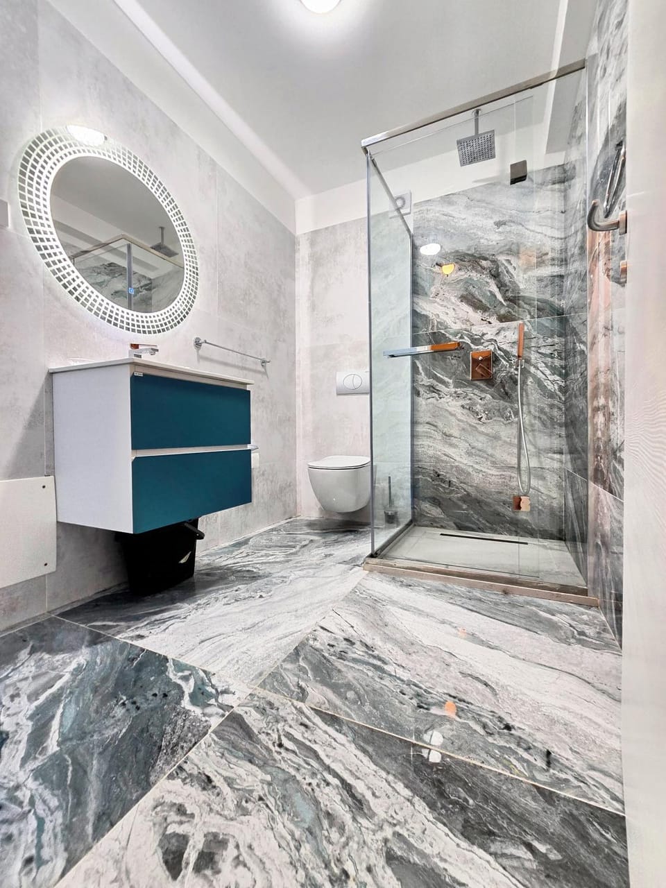 Sere White Titanic by Endless Summer - Premium Sea View Studio Apartment in Constanța County