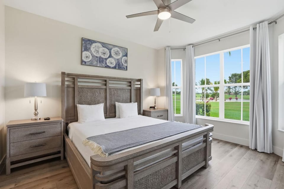 #315 - Golf Views - Nicely Updated -Sleeps 4 House in Lely Resort