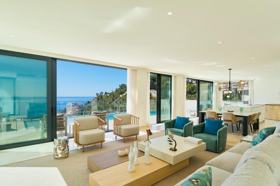 Living room, Seating area, Dining area, Sea view