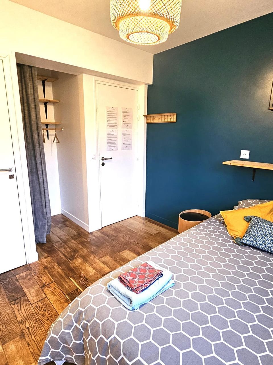Chambre haut de gamme dans une maison rénovée Vacation rental in Île-de-France