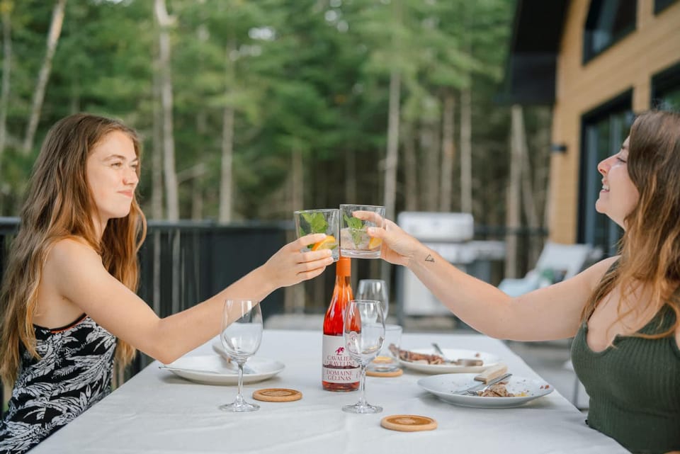 Chalet Le Solem Golf et Spa House in Quebec