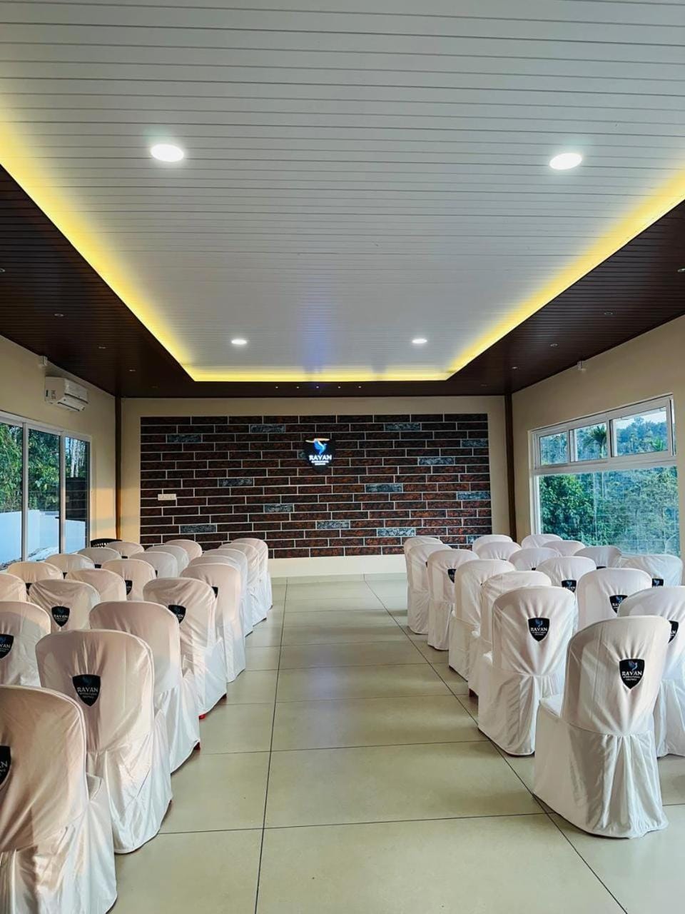 Meeting/conference room