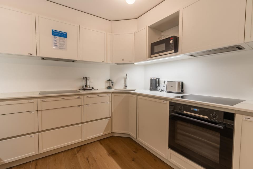Kitchen or kitchenette, oven, stove