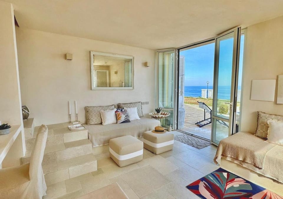 Living room, Sea view