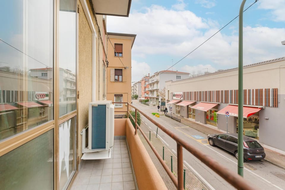 Property building, Balcony/Terrace