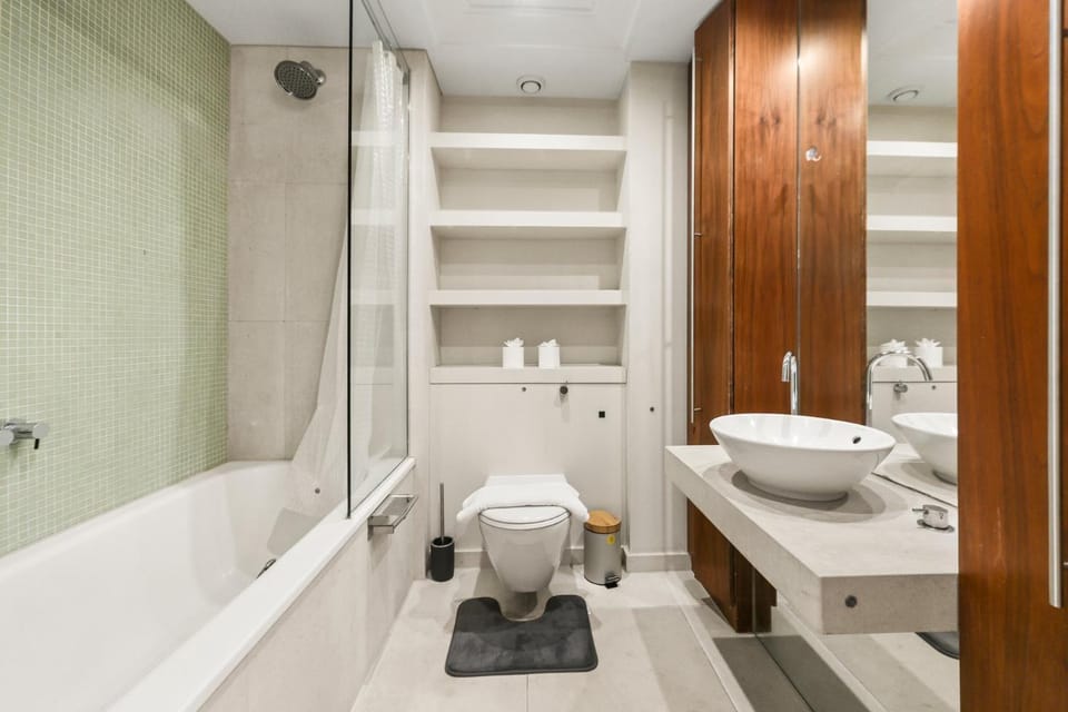 Canary Wharf Luxury Flat Great Location Apartment in London
