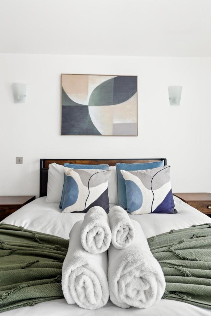 Canary Wharf Luxury Flat Great Location Apartment in London