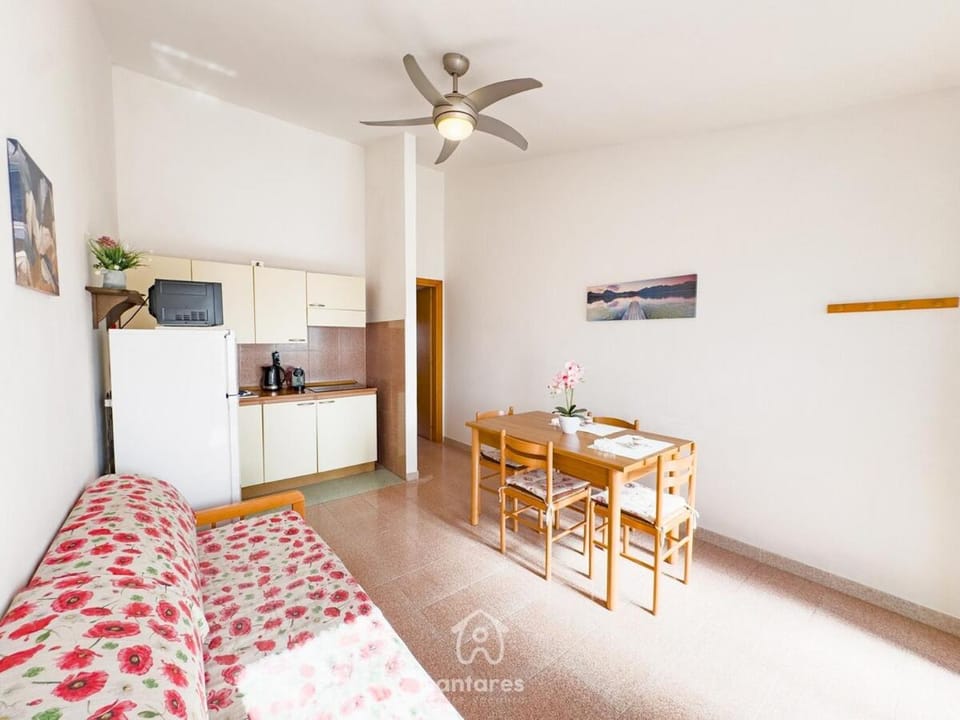 Living room, Dining area, microwave, kitchen