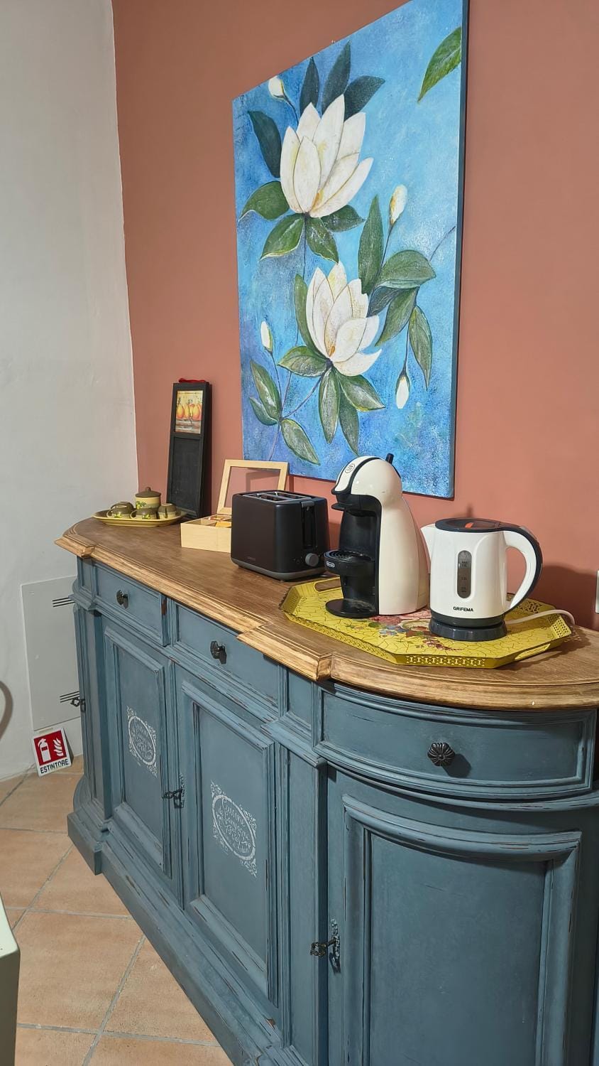 Coffee/tea facilities